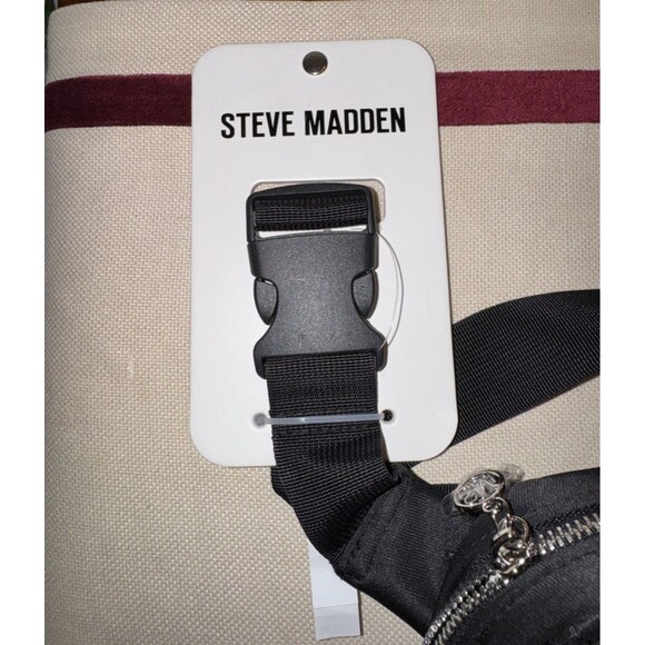 Steve Madden Black Belt Bag/Fanny Pack/ Crossbody Adjustable NWT - Picture 3 of 6